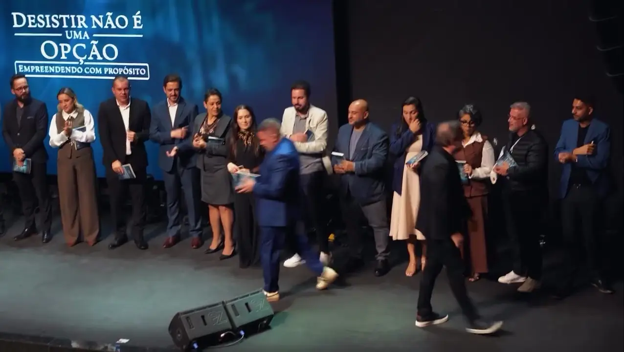 Capa do vídeo do evento de coautoria Desistir Não É uma Opção